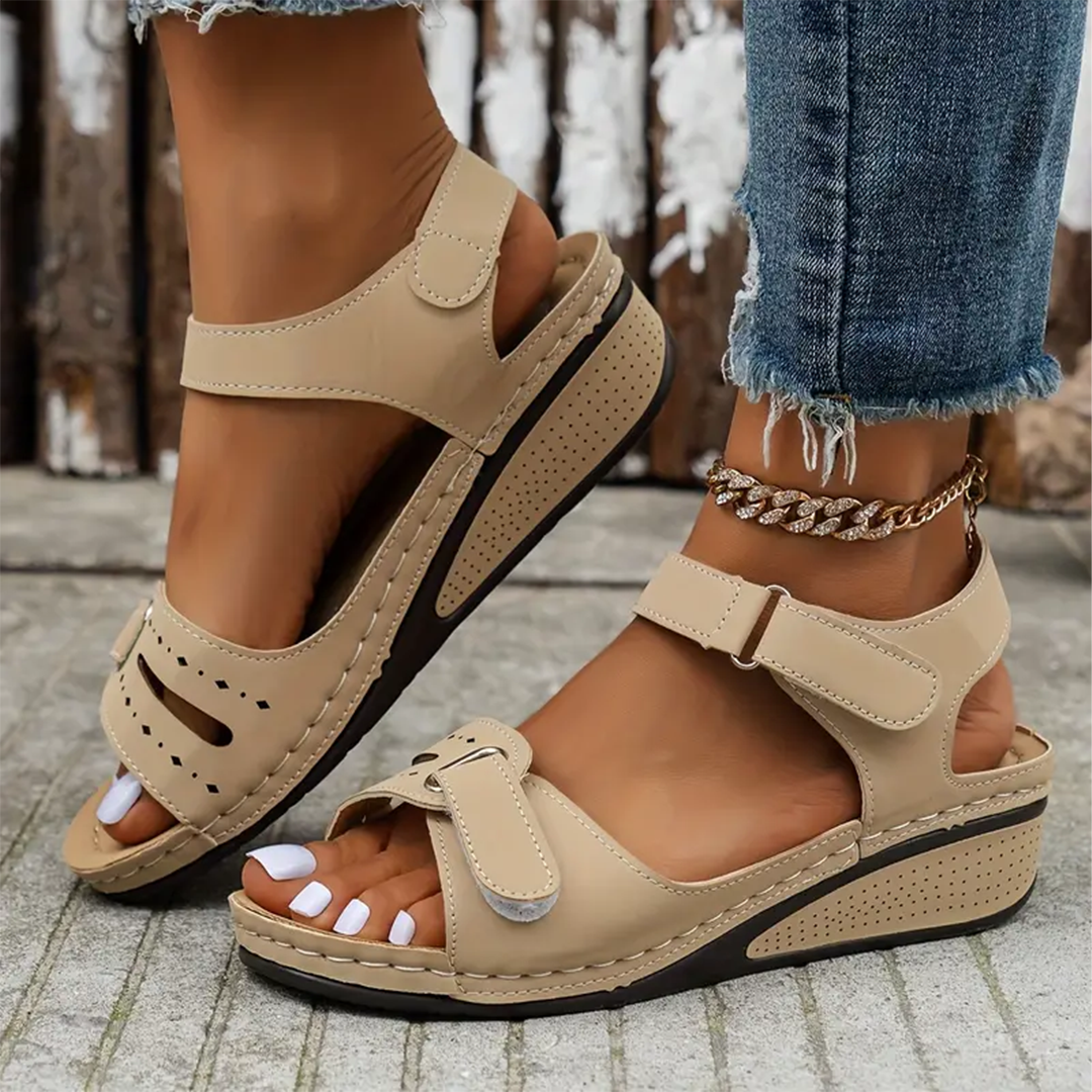 SANDALES SPORT COMPENSÉES AVEC BRIDE CHEVILLE BOUCLE